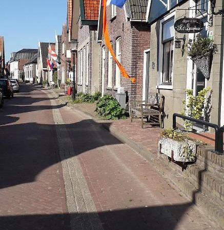 Bed En Breakfast Kamers En Meer Het Spookhuis Den Hoorn  Exterior photo