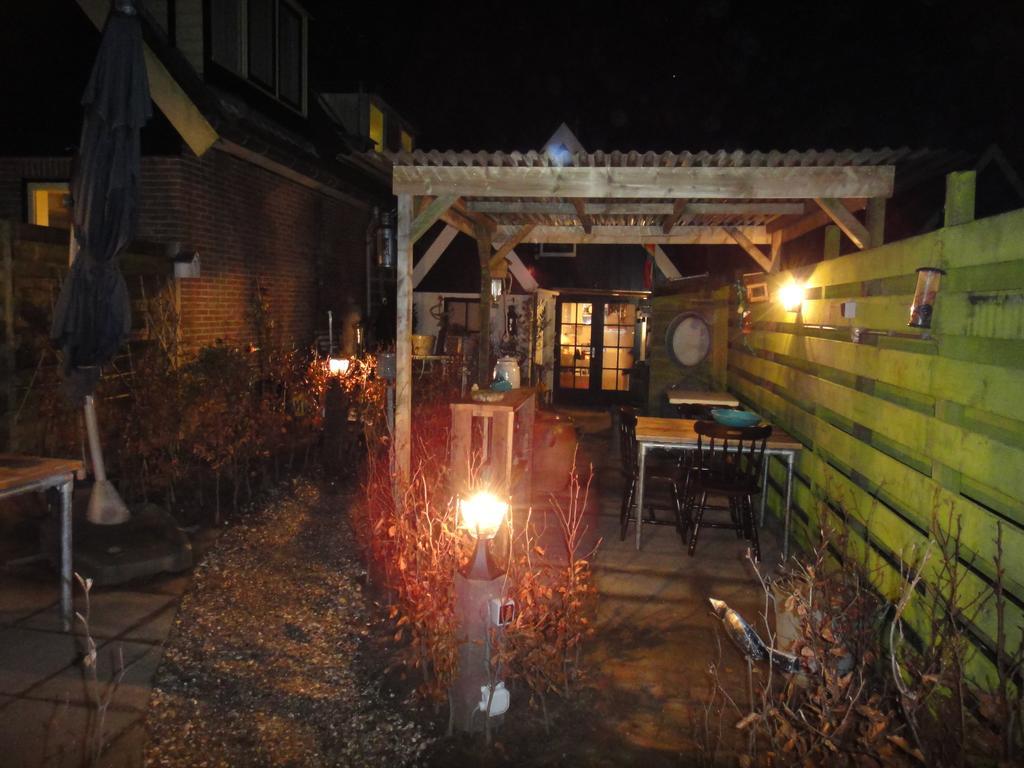 Bed En Breakfast Kamers En Meer Het Spookhuis Den Hoorn  Exterior photo