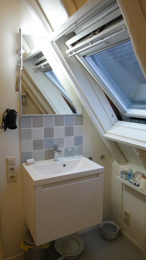 Bed En Breakfast Kamers En Meer Het Spookhuis Den Hoorn  Exterior photo