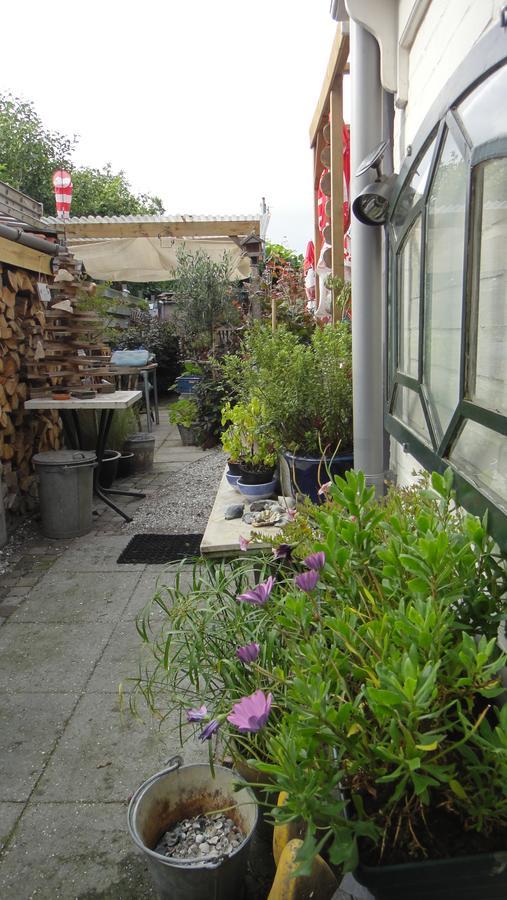 Bed En Breakfast Kamers En Meer Het Spookhuis Den Hoorn  Exterior photo