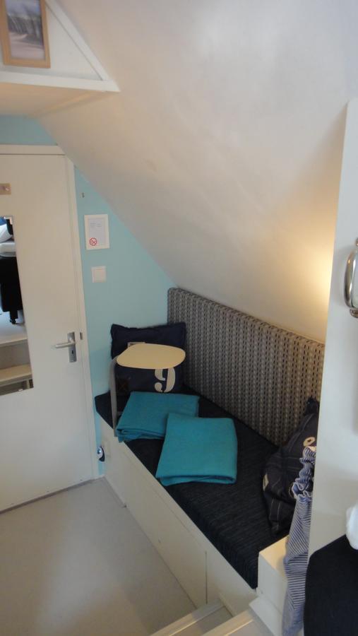 Bed En Breakfast Kamers En Meer Het Spookhuis Den Hoorn  Exterior photo